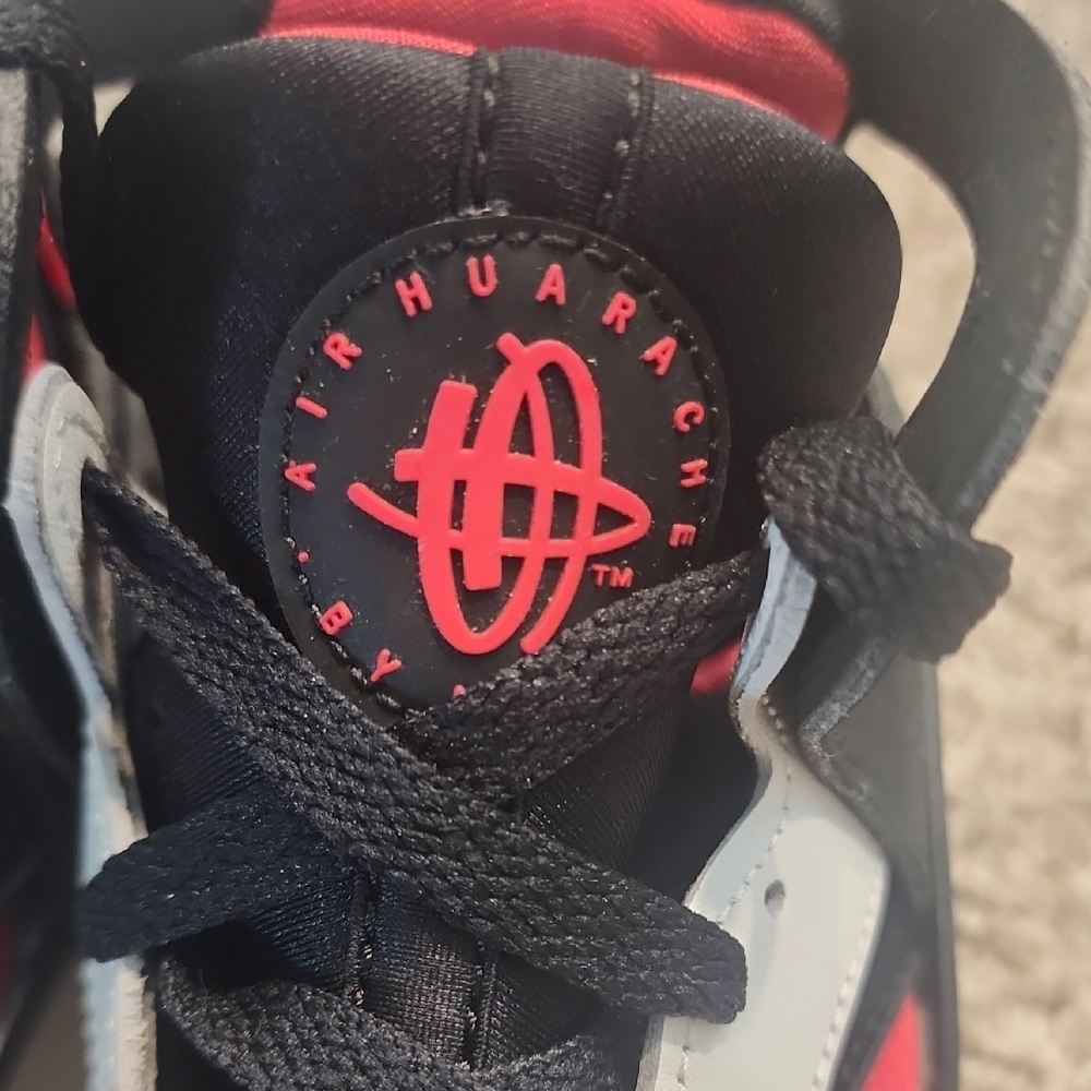 White and Black High-Top Sneakers with Red Accents - Picture 2 of 8